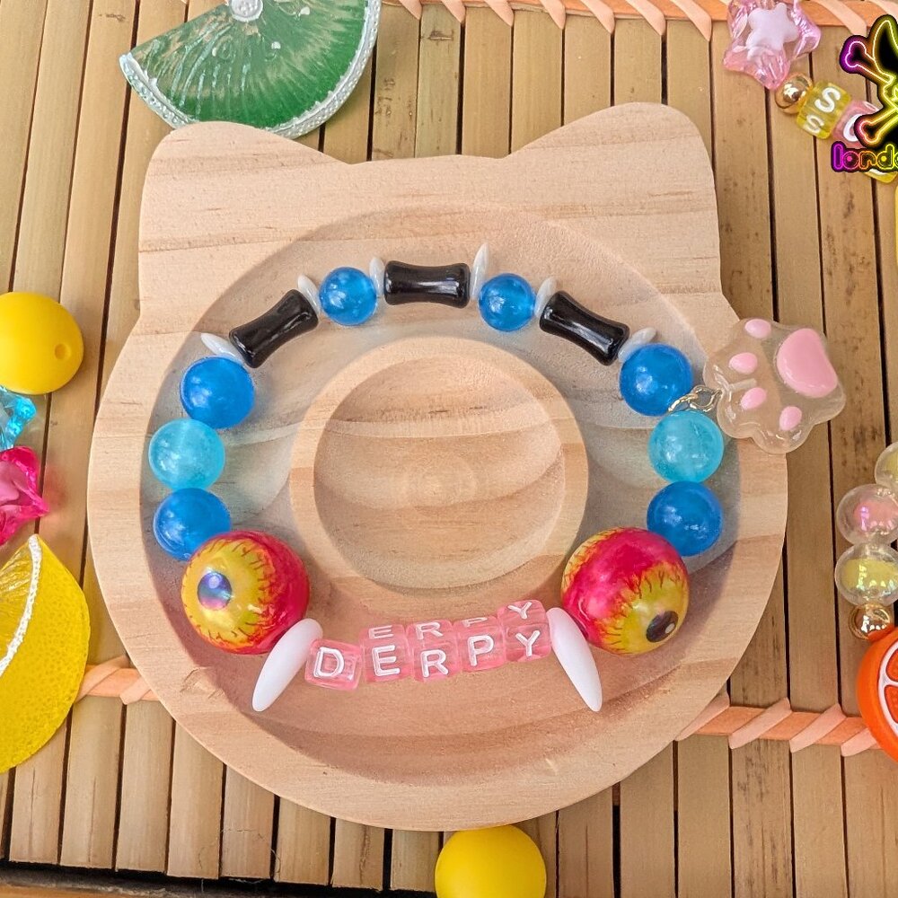 Derpy Cat Tiger | K-Pop Demon Hunters Fan Friendship Bracelet